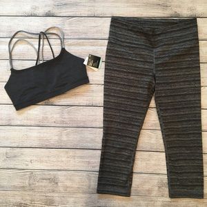 Under Armour Striped Crop Leggings charcoal sz S